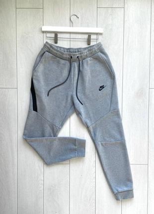 Спортивные штаны nike tech fleece