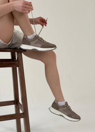 Жіночі кросівки з натуральної замші, шкіри та сітки4 фото