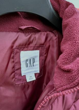 Демисезонная стёганая женская куртка gap бордовая xs2 фото