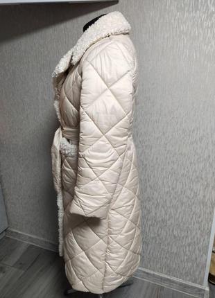 Стьобане пальто з оздобленням хутром "тедді" в стилі альберто біні6 фото