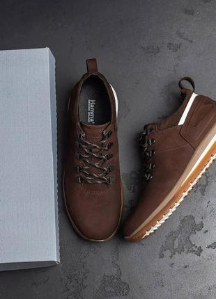 Кроссовки натуральный нубук