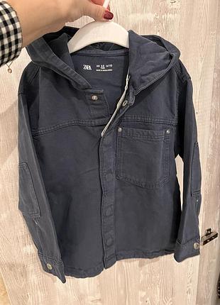 Джинсова куртка zara легка хлопчику 4/5 років8 фото