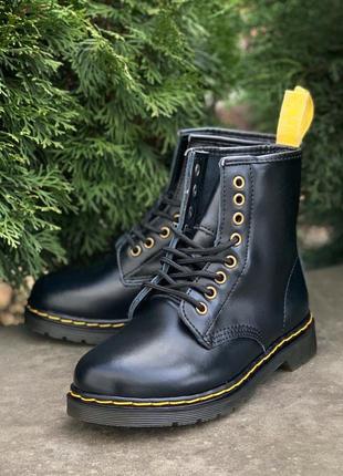 Ботинки женские dr. martens 1460 black yellow