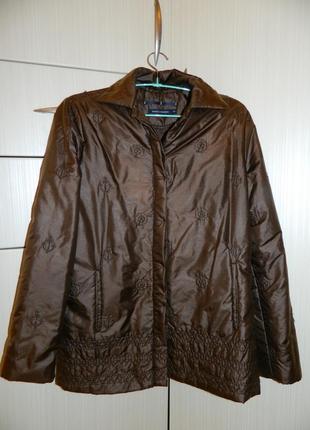 Р. 42-44/xs-s жіноча коричнева куртка демісезонна