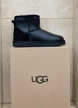 Женские ugg mini black leather