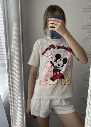 Бежевая пижама с микки маусом, пижамка футболка шорты дисней1 фото