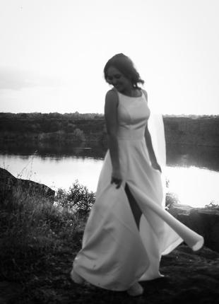 Атласна весільна сукня s xs корсет5 фото