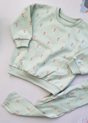 Нежные и стильные костюмы от george