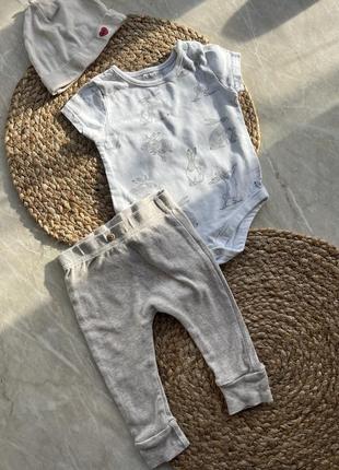 Брюки боди и шапочка на 3-6 месяцев