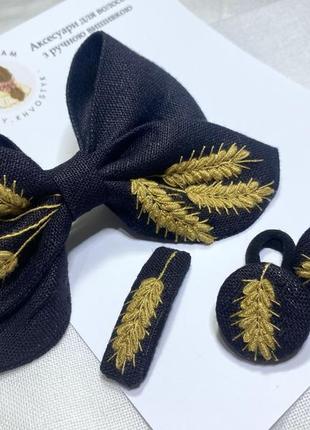 Аксессуары для волос с вышивкой