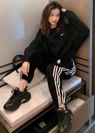 Жіночий весняний спортивний костюм nike з лампасами з тканини двонитка розміри 42-46