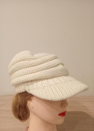 Кепка вязаная