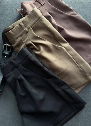 Классические шорты, костюмные, с ремнем, с цепочкой, коричневые, беж, черные,7 фото