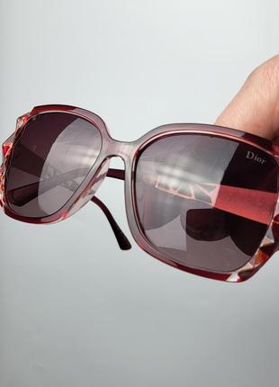 Женские солнцезащитные очки1 фото