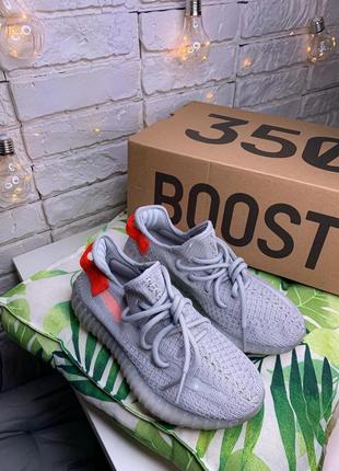 Женские кроссовки adidas  yeezy boost 350 v2 tail - light