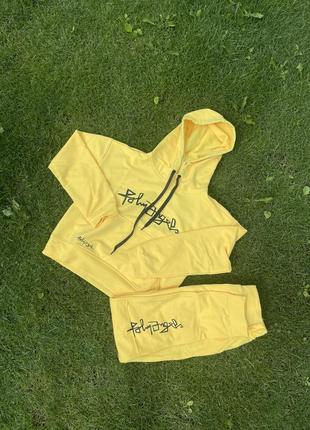 Спортивный костюм<unk> детский костюм<unk> костюм на весну<unk>