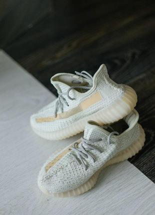 Женские кроссовки 
adidas yeezy boost 3503 фото