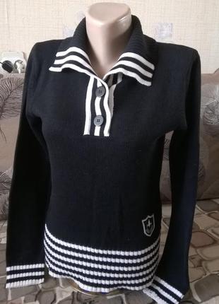 Черный свитерок в морском стиле