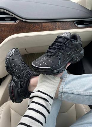 Nike air max tn plus triple black