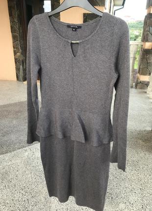 Тепле, гарне плаття від comma