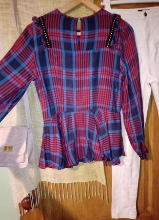 Шикарна блуза в клітку з баскою,рюшами6 фото