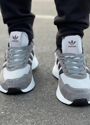 Чоловічі замшеві кросівки adidas4 фото
