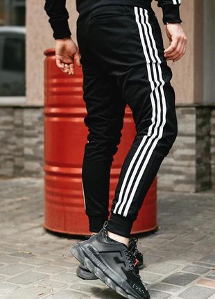 Спортивные штаны adidas originals3 фото