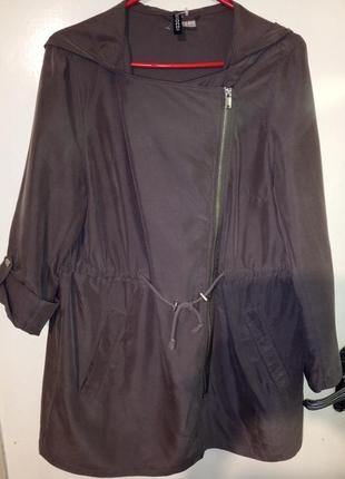 Стильна,легка куртка-вітровка-косуха з капюшоном,рукав 2 в 1,великого розміру,h&m3 фото