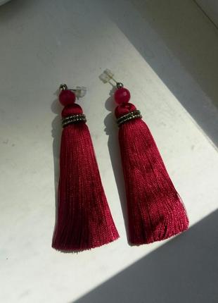 Шикарні сережки-пензлики вишневі темно-червоні винні (бордо)3 фото