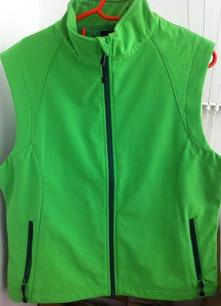 Продам жіночу софтшелл жилетку james&nicholson