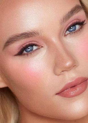 Подарочный набор charlotte tilbury румяна pillow talk pink pop и блеск для губ hall of fame 12 мл + 3.5 мл10 фото