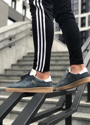 Кроссовки adidas gazelle, adidas hamburg, adidas terrex, adidas iniki, adidas samba, adidas campus, adidas forum, adidas niteball10 фото