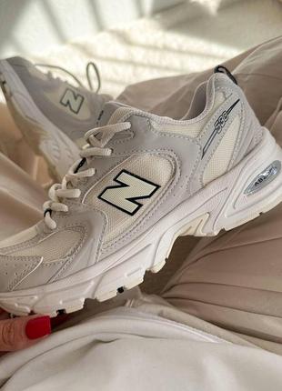 Женские кроссовки 
new balance 530