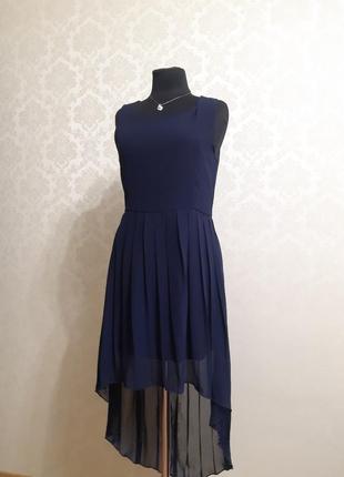 Темно-синє плаття