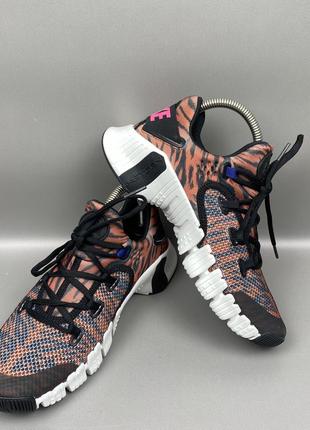 Женские кроссовки nike free metcon 4 dj8655-018 оригинал4 фото