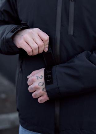 Однотонная черная куртка staff vuso black6 фото