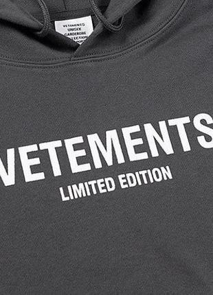 Худи vetements logo limited edition grey hoodie3 фото