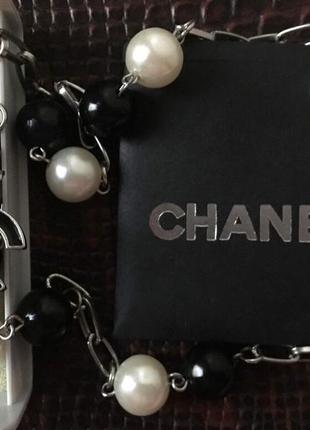 Колье chanel. длина- 115 см. жемчуг. эмаль.