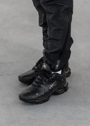 Мужские кожаные кроссовки nike air max tn plus black7 фото