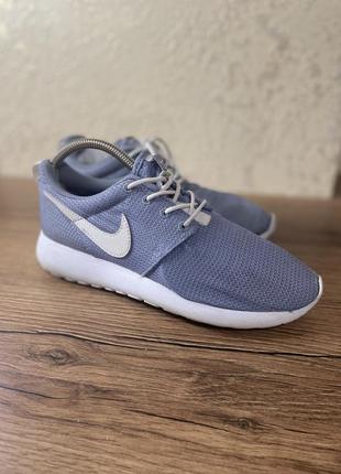 Nike roshe run оригінал  розмір:38 (24см)