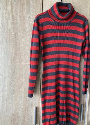 Кофта платья в рубчик размер m небольшая l