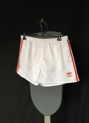 Винтажные шорты adidas белые с красными лампасами, размер xl