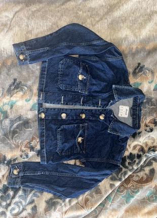 Укорочена джинсовка