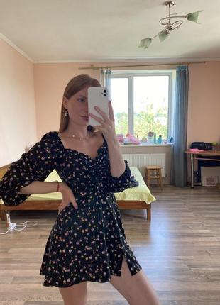 Платье черная famo цветочный принт