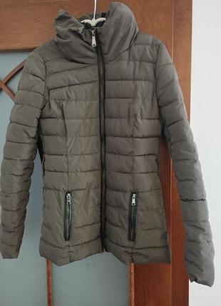 Куртка жіноча