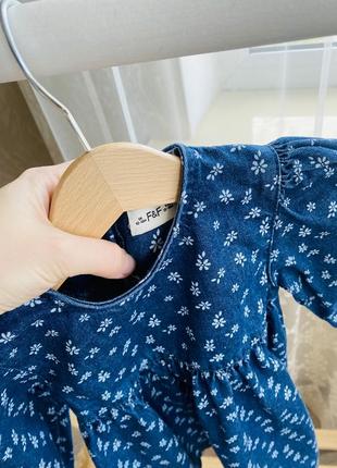Стильное, джинсовое платье с объемными рукавами на 12-18 месяцев4 фото