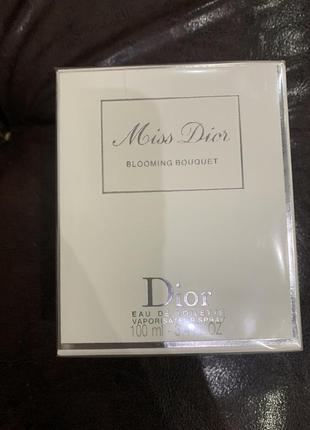 Парфумована вода жіноча dior miss dior cherie eau de parfum 100 мл5 фото