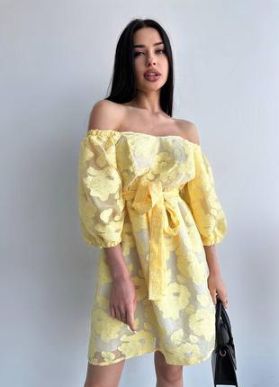 Шикарное платье голубое белое жёлтое короткое миди крестьянка с открытыми плечами с пышной юбкой солнце  расклешенное с кружевом с рукавами фонариками