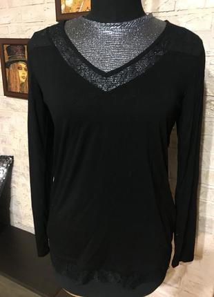Натуральная черная блуза с ажурными вставками