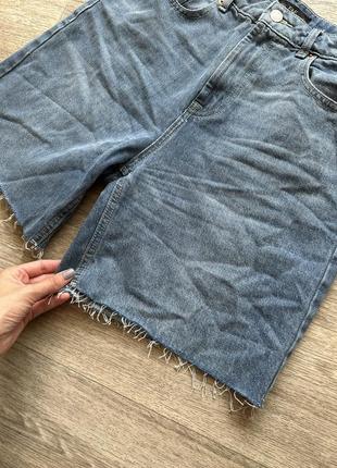 Стильні джинсові шорти бермуди з необробленим краєм mom f&amp;f 40l4 фото